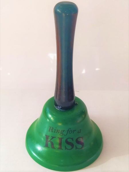 Дзвіночок "Ring for a Kiss" зелений KUS-000642 фото